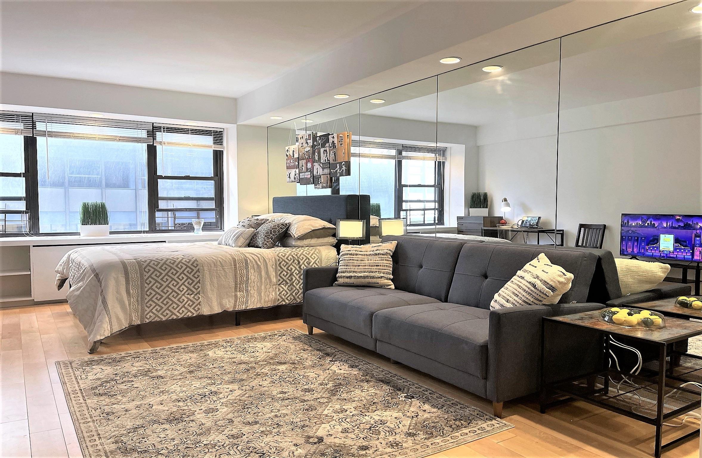 W 58TH STREET, MIDTOWN - COZY STUDIO AVAILABLE