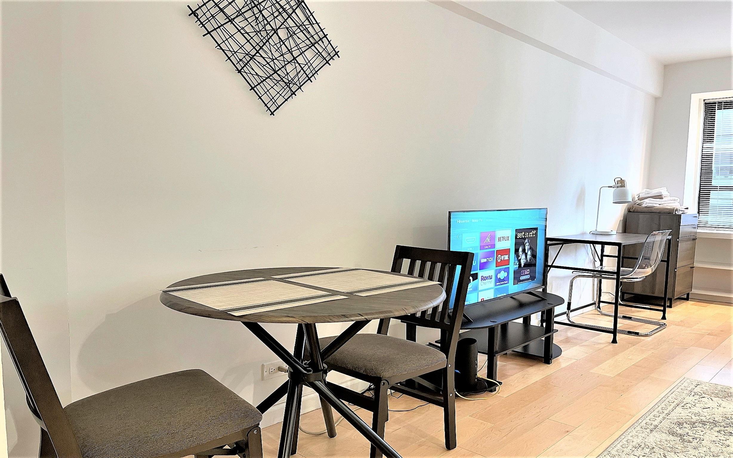 W 58TH STREET, MIDTOWN - COZY STUDIO AVAILABLE