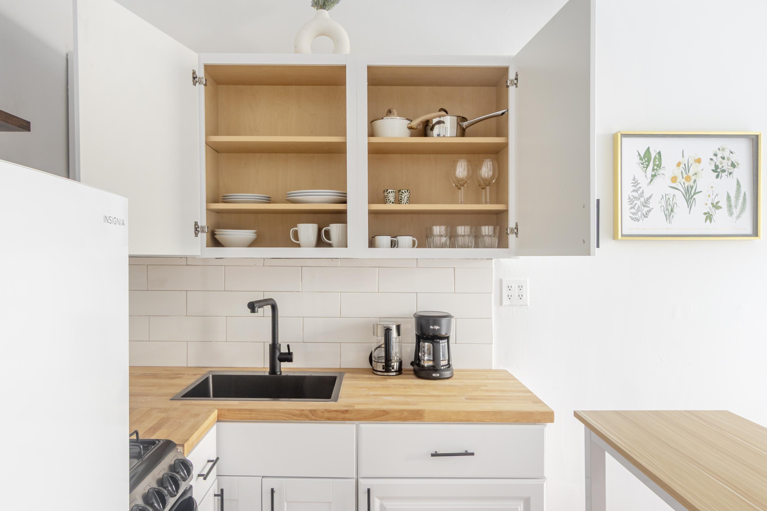 W WASHINGTON PLACE 2, GREENWICH VILLAGE - CHARMING CLASSIC STUDIO