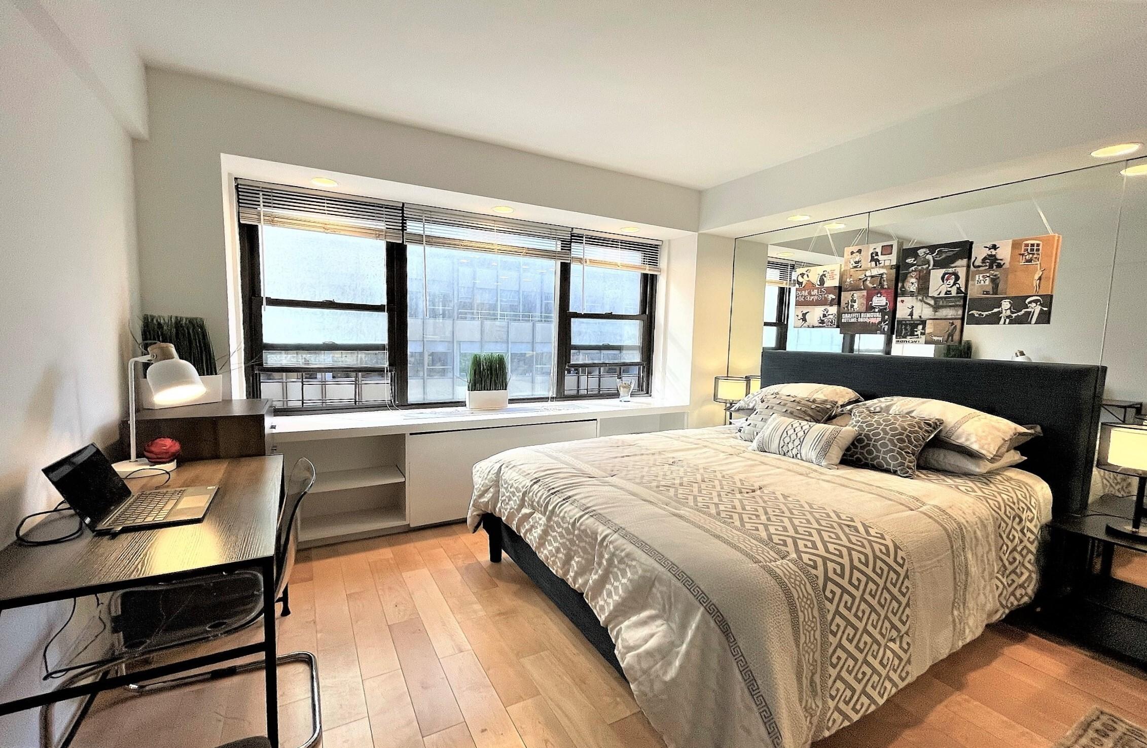 W 58TH STREET, MIDTOWN - COZY STUDIO AVAILABLE