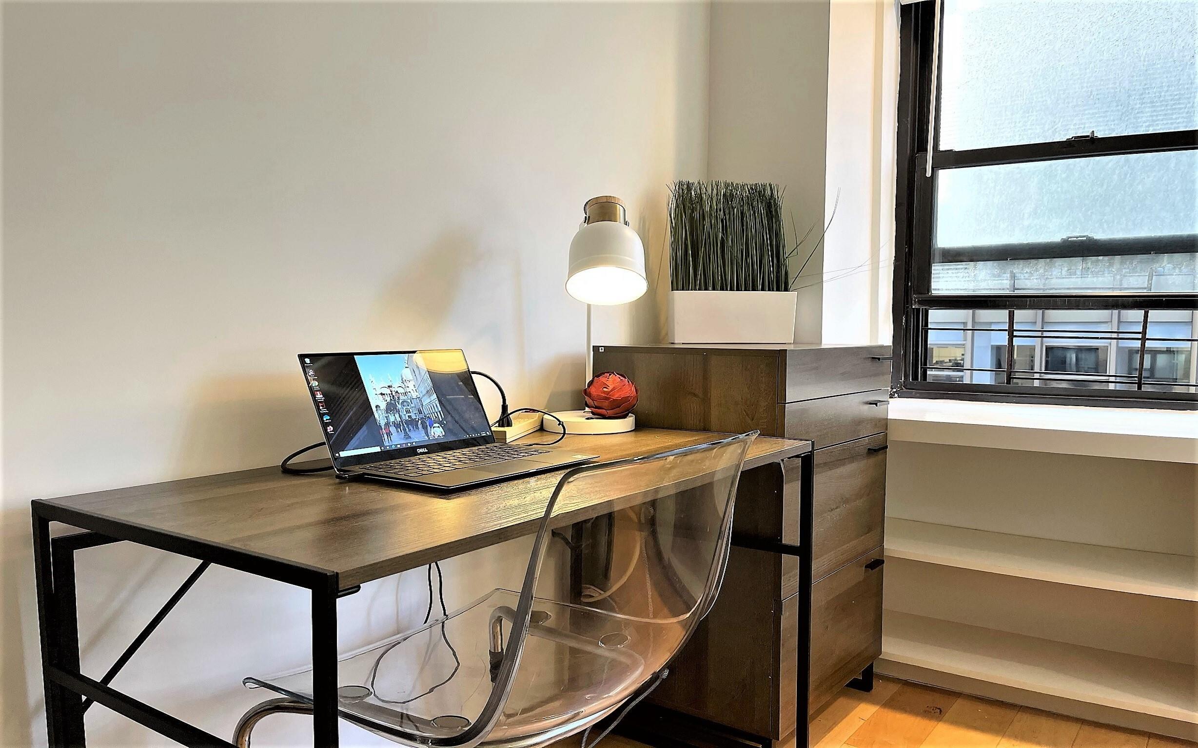 W 58TH STREET, MIDTOWN - COZY STUDIO AVAILABLE
